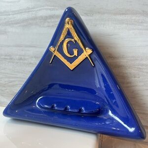 Vintage 1970's Masonic Freemason Ceramic Triangular Ashtray Atlantic Mold Blue